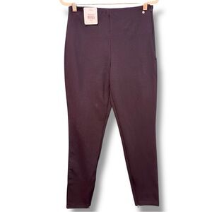 NWT. Fabletics Black Skinny Pants. Size Medium
